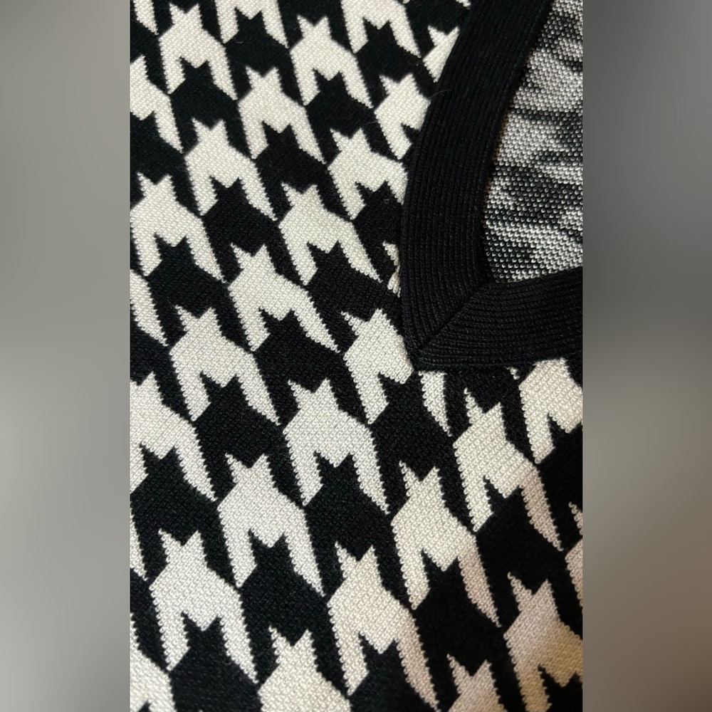 Lucy Paris V-Neck Sweater in Black and White Houndstooth - Picture 6 of 6